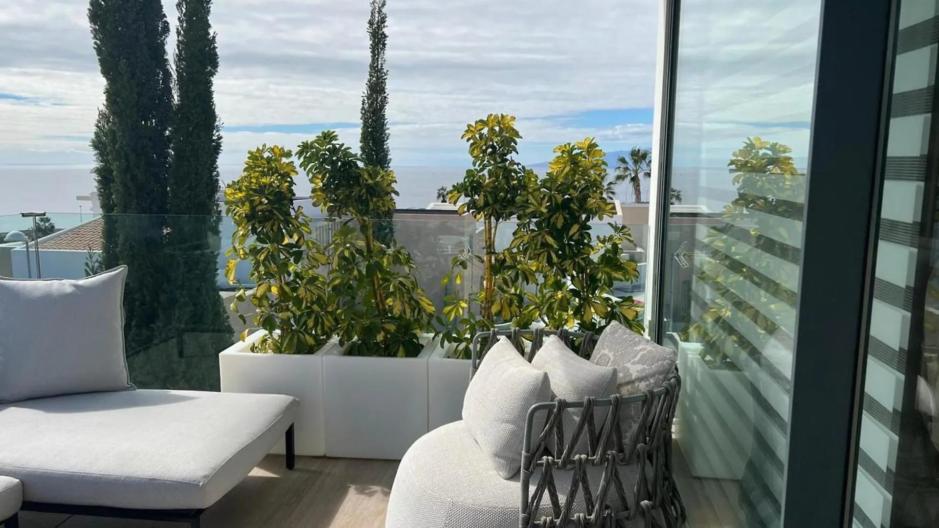 Luxury Villa Rebeka - Heated Pool And Jacuzzi Costa Adeje