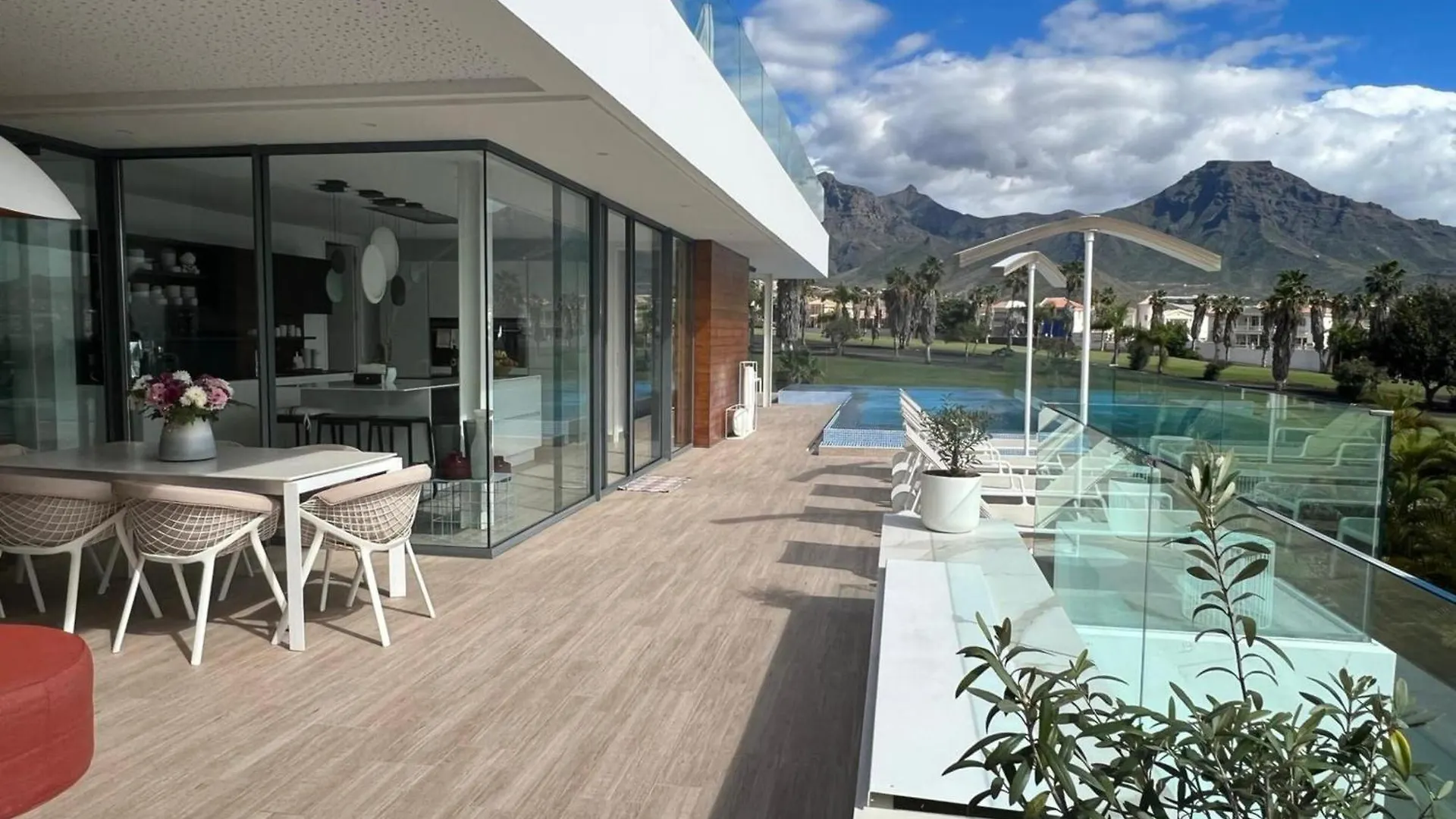 Luxury Villa Rebeka - Heated Pool And Jacuzzi Costa Adeje